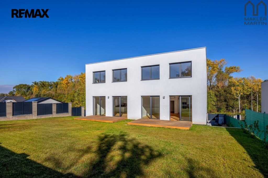 Prodej bytu 5+kk, 178,2 m2, Vodochody